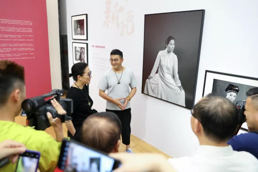 时隔一载，优美再续，银河8366cc地产&amp;amp;amp;肖全杭州新面目摄影展温情启幕